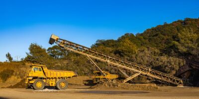 Trgovina na veliko rudarskim i građevinskim mašinama