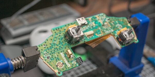 Popravka elektronskih aparata za široku upotrebu