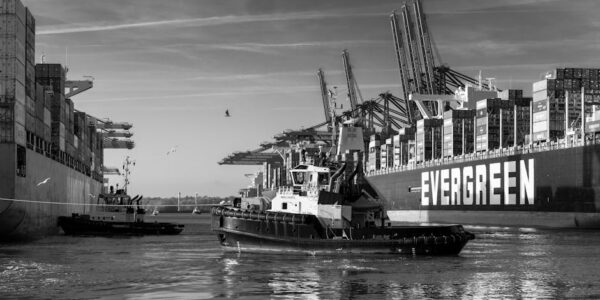 Iznajmljivanje i lizing opreme za vodeni transport