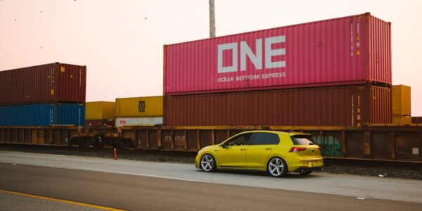 Kopneni saobraćaj i cevovodni transport