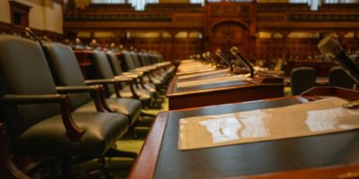 Uređivanje delatnosti subjekata koji pružaju zdravstvenu zaštitu, usluge u obrazovanju i kulturi i druge društvene usluge, osim obaveznog socijalnog osiguranja