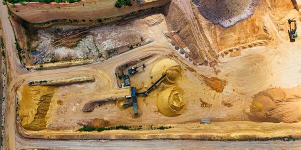 Uslužne delatnosti u rudarstvu i geološkim istraživanjima