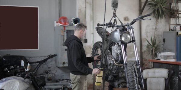 Trgovina na veliko i trgovina na malo i popravka motornih vozila i motocikala