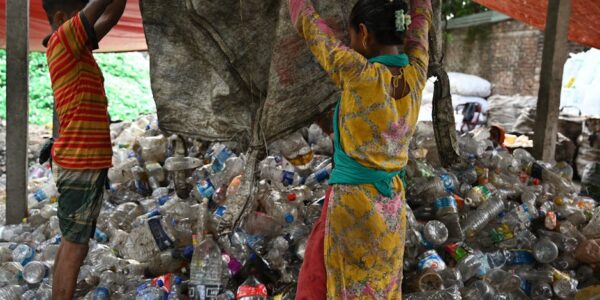 Sakupljanje, tretman i odlaganje otpada; ponovno iskorišćavanje otpadnih materija