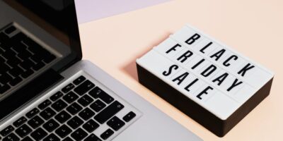 Trgovina na malo računarima, perifernim jedinicama i softverom u specijalizovanim prodavnicama