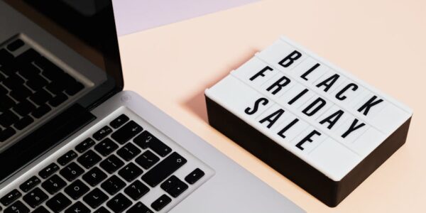 Trgovina na malo računarima, perifernim jedinicama i softverom u specijalizovanim prodavnicama