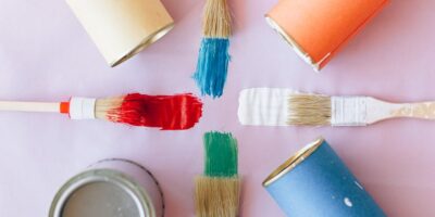 Trgovina na malo metalnom robom, bojama i staklom u specijalizovanim prodavnicama