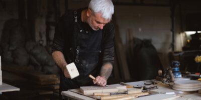 Proizvodnja furnira i ploča od drveta