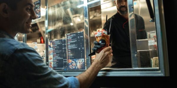 Delatnosti restorana i pokretnih ugostiteljskih objekta