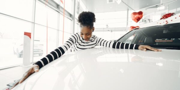 Trgovina automobilima i lakim motornim vozilima