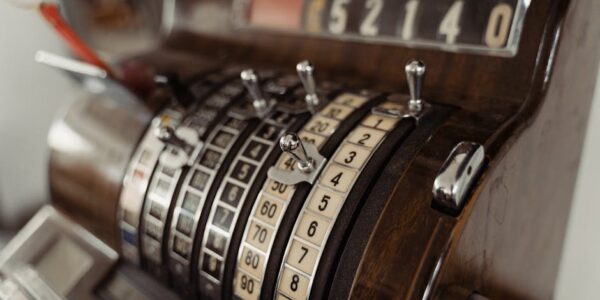 Posredovanje u prodaji goriva, ruda, metala i industrijskih hemikalija