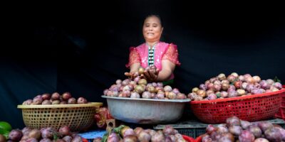Trgovina na malo na tezgama i pijacama