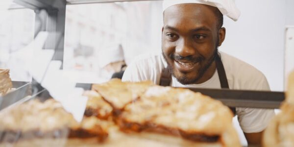 Trgovina na malo hlebom, testeninom, kolačima i slatkišima u specijalizovanim prodavnicama