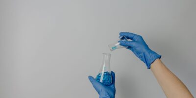 Proizvodnja plastičnih masa u primarnim oblicima