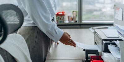 Trgovina na veliko ostalim kancelarijskim mašinama i opremom