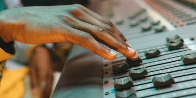 Snimanje i izdavanje zvučnih zapisa i muzike