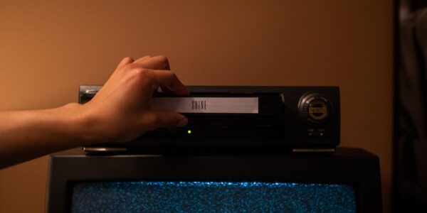 Distribucija kinematografskih dela, audio-vizuelnih dela i televizijskog programa