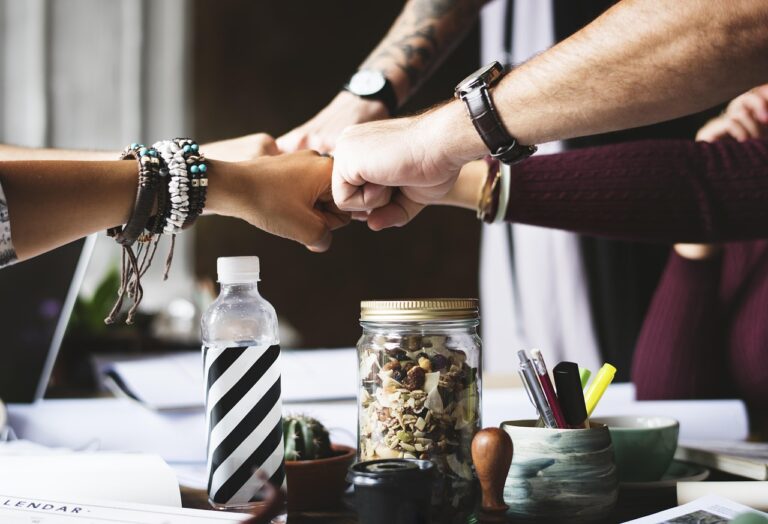 Referral program za rast poslovanja kroz preporuke zadovoljnih klijenata i organski razvoj preduzeća