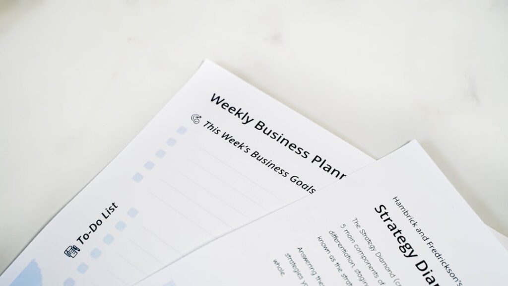 SWOT analiza na biznis sastanku tokom pripreme za pregovaranje, identifikacija snaga i slabosti u B2B kontekstu