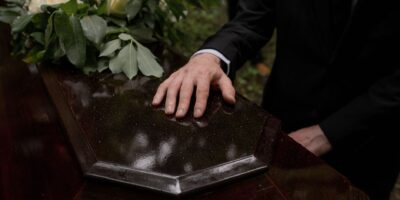 Pogrebne i povezane delatnosti