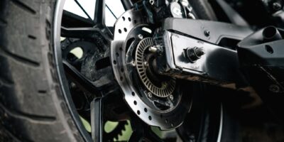 Trgovina na veliko motociklima i delovima i priborom za motocikle