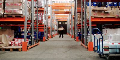 Uslužne delatnosti logistike