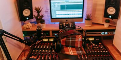 Delatnosti snimanja i izdavanja zvučnih zapisa i muzike